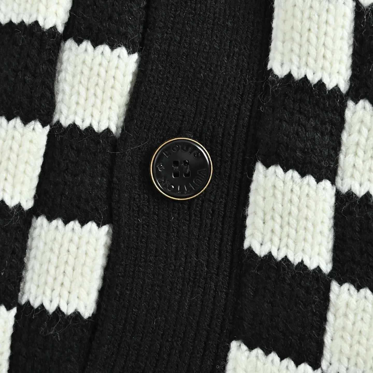 Louis Vuitton/Louis Vuitton colorful checkerboard knitted sweater cardigan